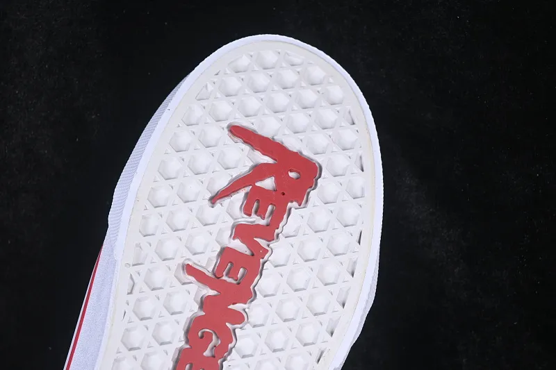 All categories Vans Vans series Vans Low Vans low-top Revenge x Storm Old Skool Lightning joint low-top casual sneakers red and white